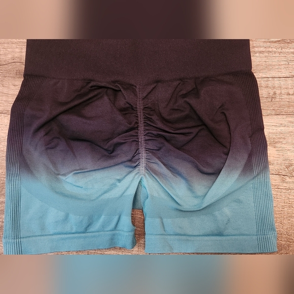 Power Gym High Waist Booty Scrunch Ombre Athletic Shorts Med - Picture 5 of 7